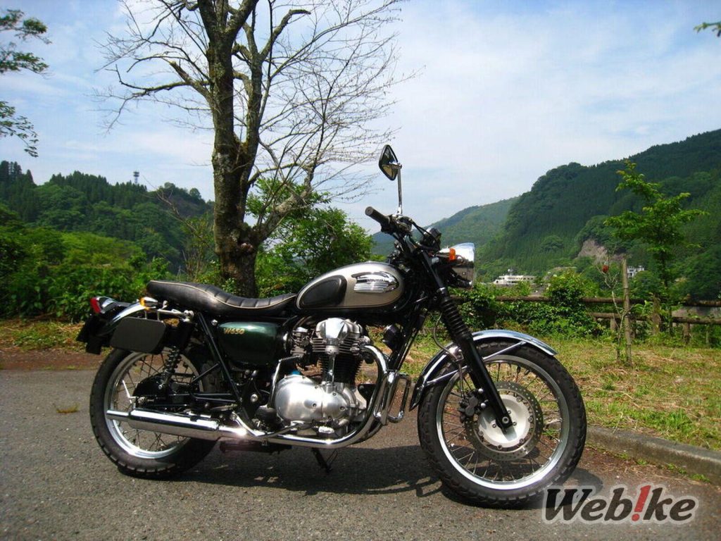 가와사키 W650 커스텀 : 러브 스토리가 담긴 바이크
