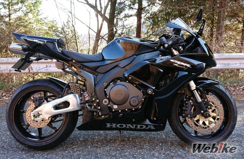 혼다 CBR1000RR 커스텀 : 센터업 스타일