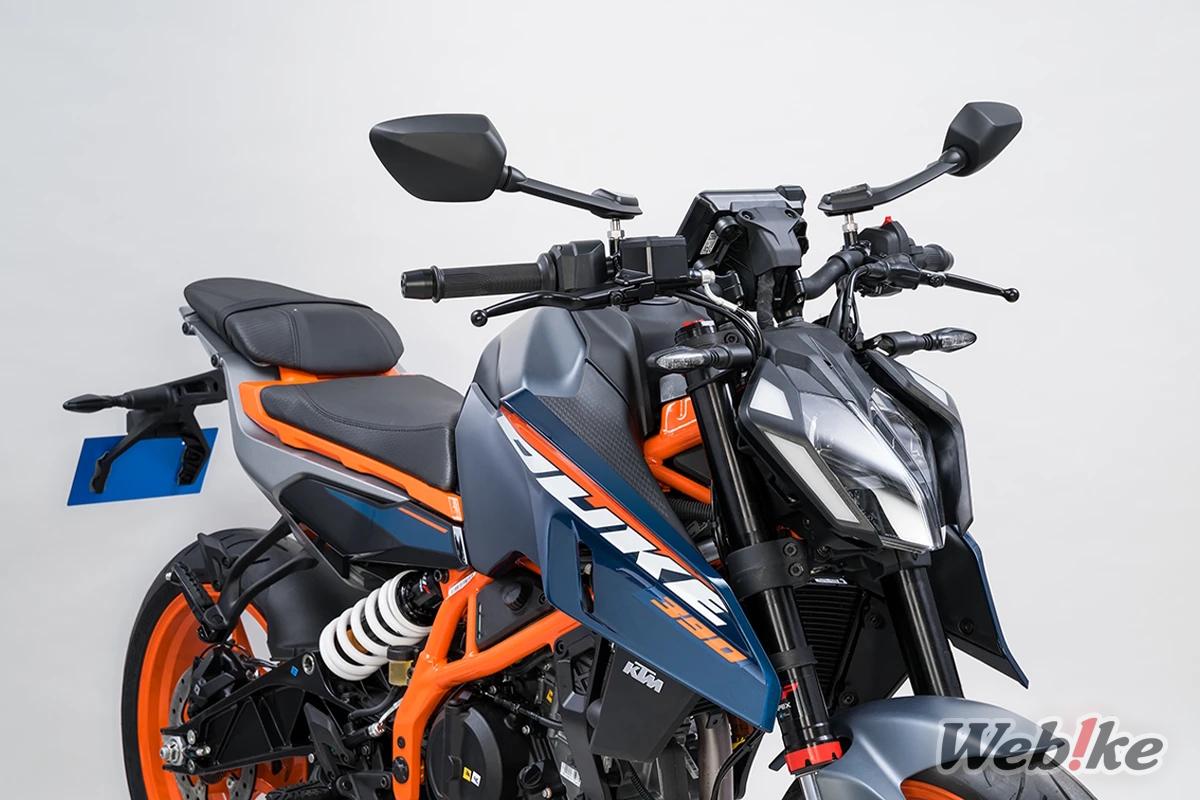 KTM Duke 390 equipped with Tanax Shark Mirror 8